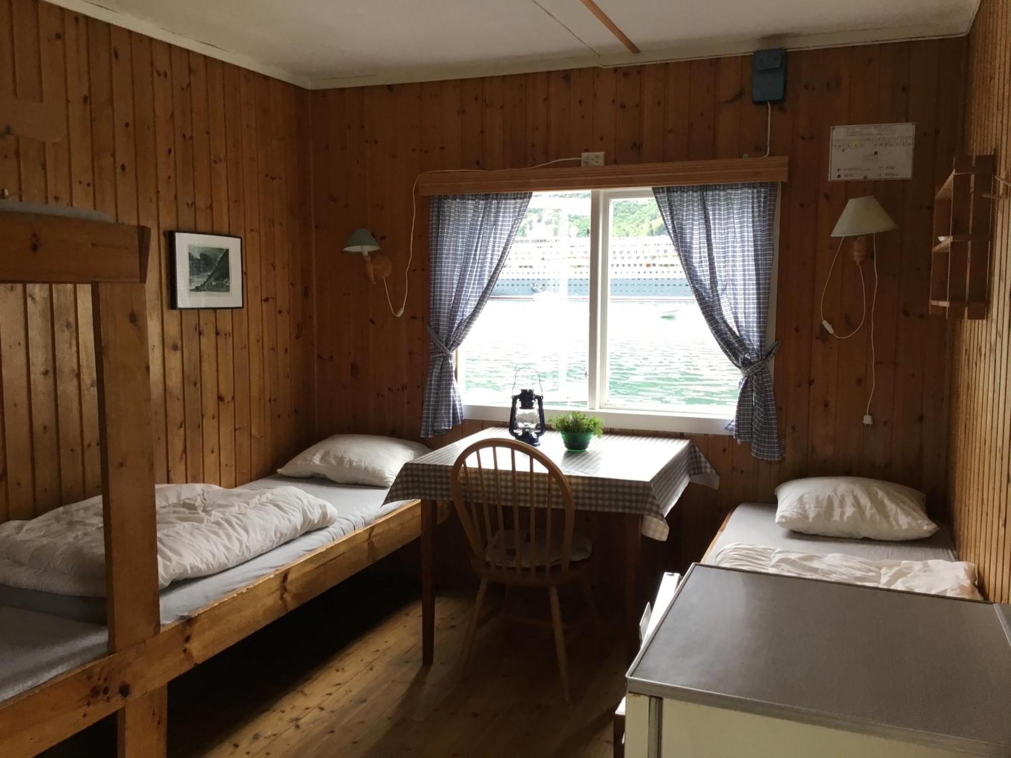 Nesset Fjordcamping Olden Exterior photo