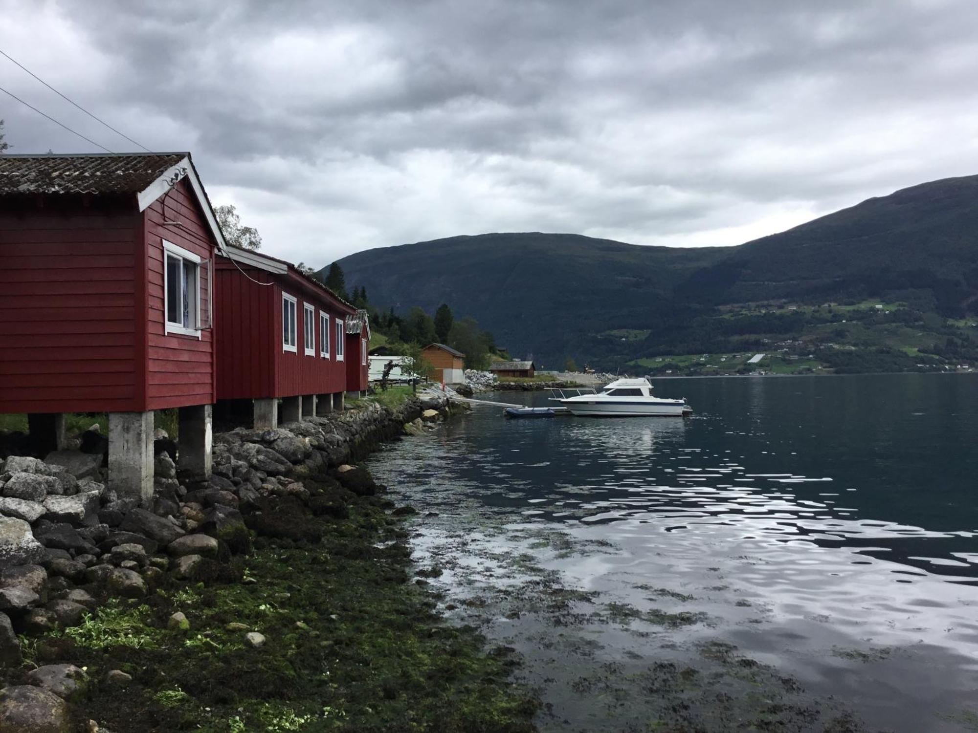 Nesset Fjordcamping Olden Exterior photo