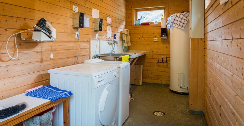 Nesset Fjordcamping Olden Exterior photo