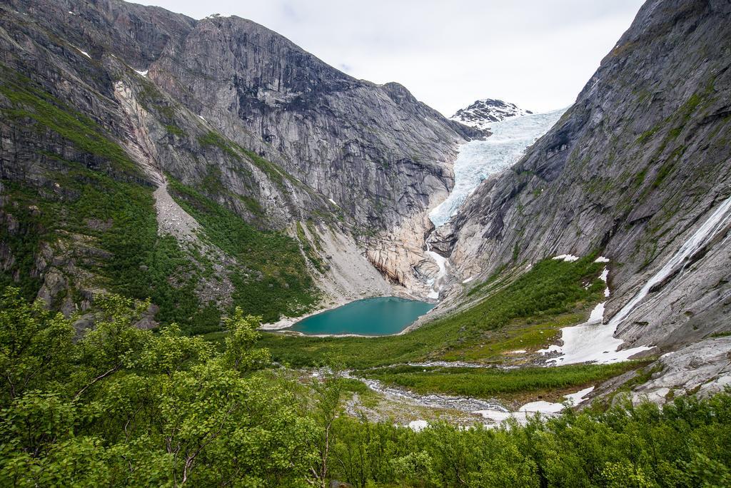 Nesset Fjordcamping Olden Exterior photo